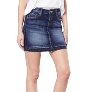KanCan Frayed Hem Denim Skirt‎ Size 9/28 Dark wash